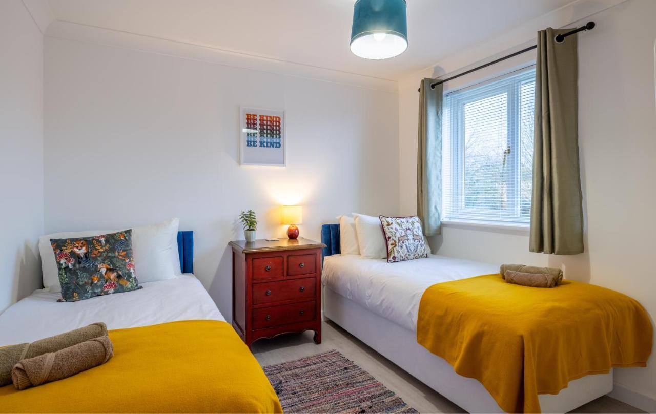 Beautiful House In South Cambridge, 14-Min Drive To The City Centre, Free Parking, No Sofabeds, Sleeps 6 Luaran gambar